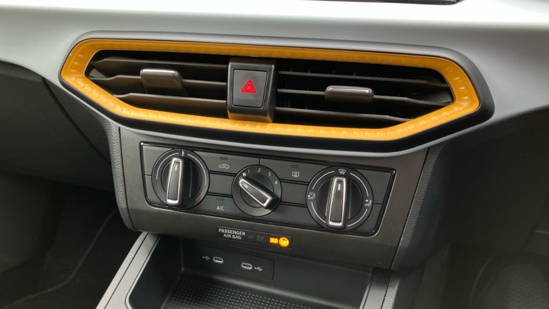 SEAT Ibiza 1.0 TSI 95 SE 5dr Petrol Hatchback